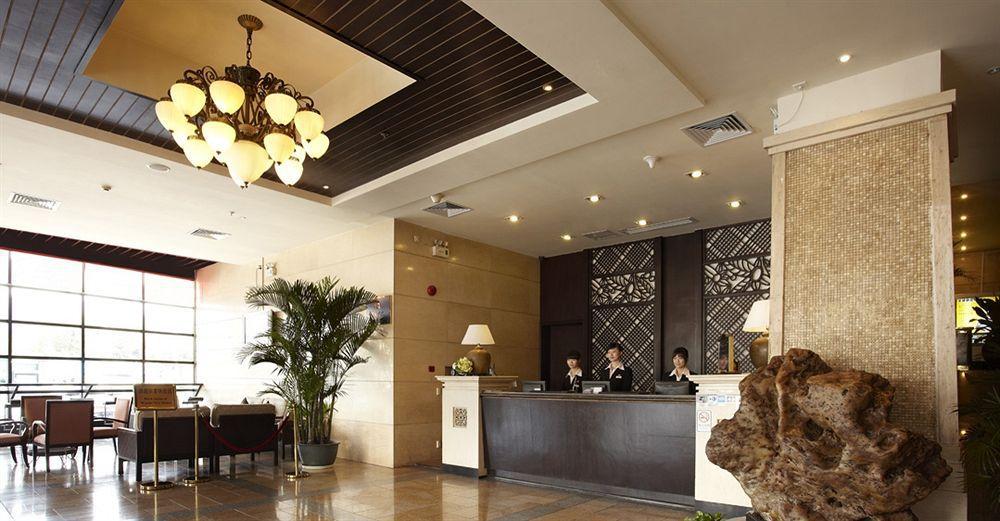 גואנגג'ואו Warm Yes Business Hotel מראה חיצוני תמונה