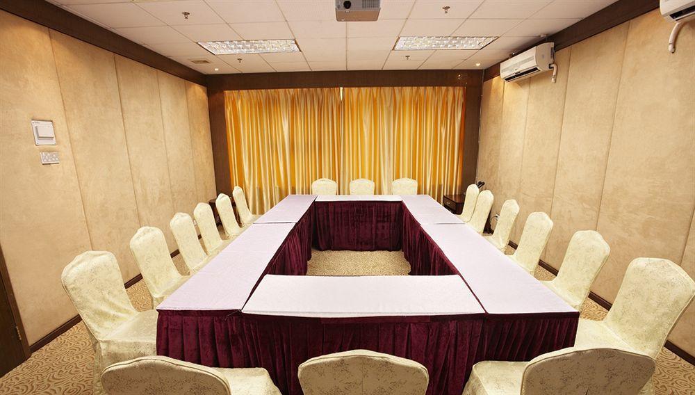 גואנגג'ואו Warm Yes Business Hotel מראה חיצוני תמונה