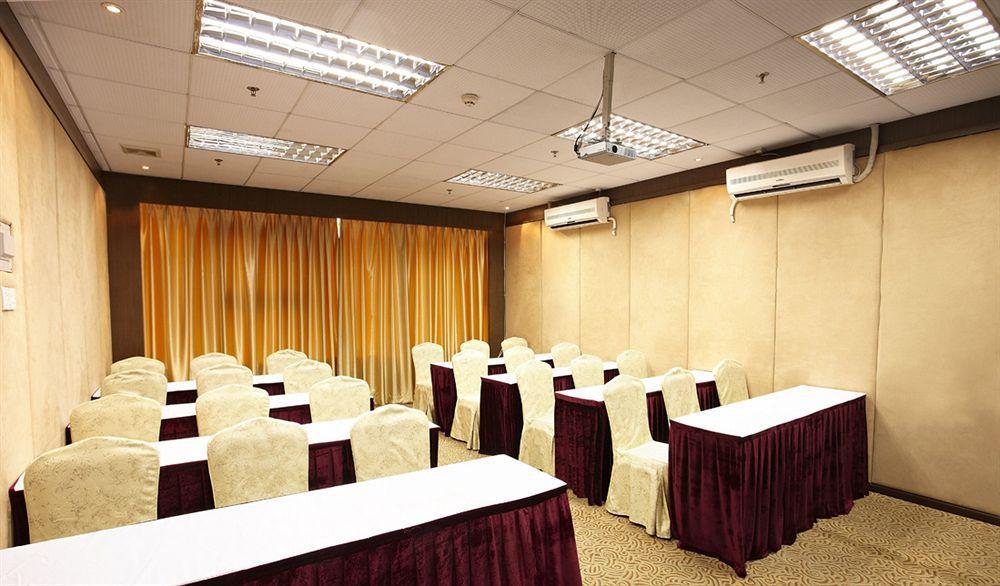 גואנגג'ואו Warm Yes Business Hotel מראה חיצוני תמונה