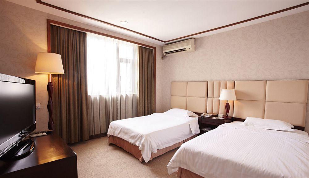 גואנגג'ואו Warm Yes Business Hotel מראה חיצוני תמונה