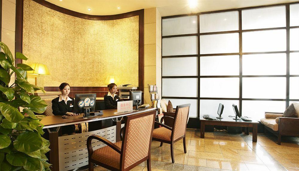 גואנגג'ואו Warm Yes Business Hotel מראה חיצוני תמונה
